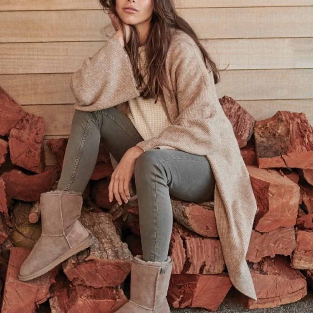 Emu’s Sheepskin Classic Stinger Boot Unisex Mens 11 | Women Size 12 Scandi Girl